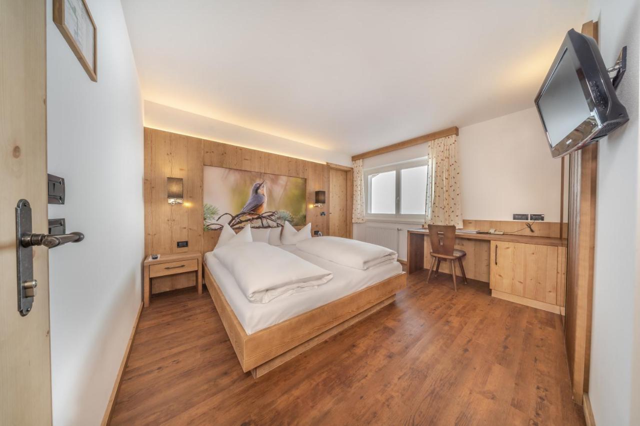 Small Double Room,1530613567:JPEG